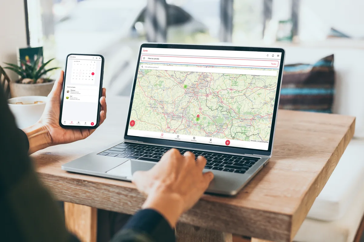 Capture d’écran de l’application Grenadille présentant la carte et le calendrier de recherche d’activités